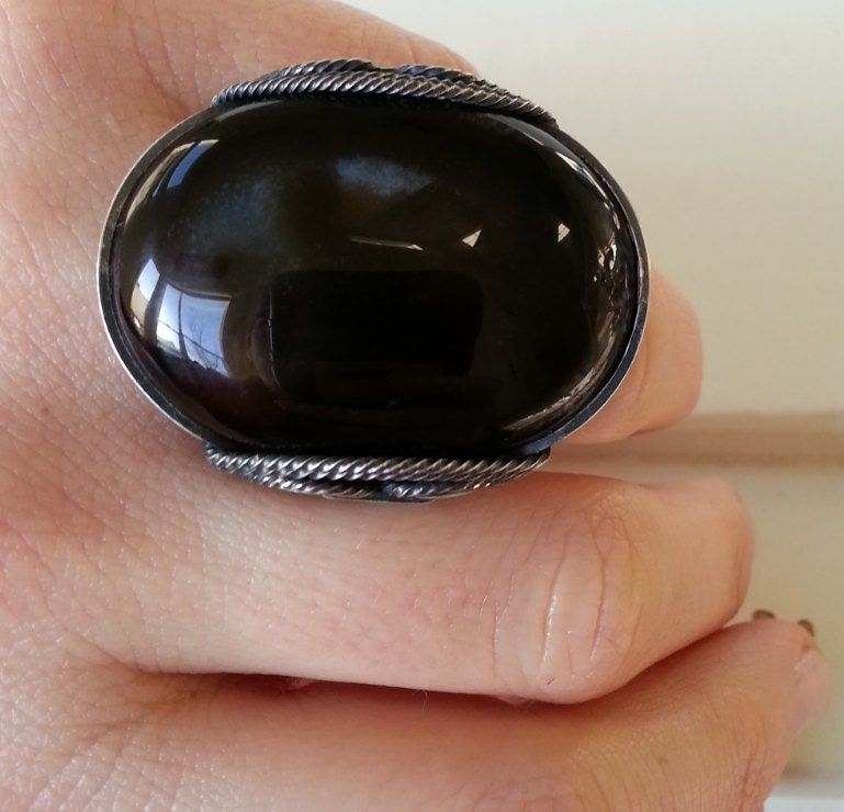 Items similar to Black Stone Ring, Big OVal Mens Ring, Natural Sardonyx ...