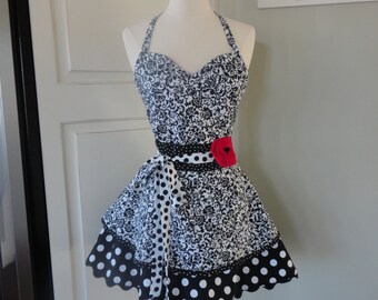 Do You Believe in Magic "Sadie Mae Style" Women's Black Swirl Apron ~ 4RetroSisters