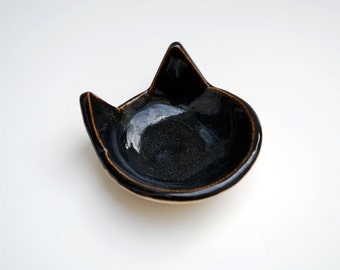 Black Cat Ring Dish - Ceramic, Pottery - Tea Bag Rest, Jewelry Dish, Ring Holder, Cat Dish - Gifts for Pet Lovers
