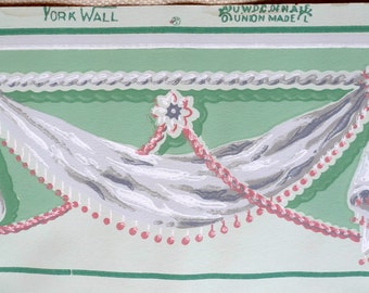 Vintage Wallpaper - Grey and Rose Pink Swags on Green background - 1 Yard