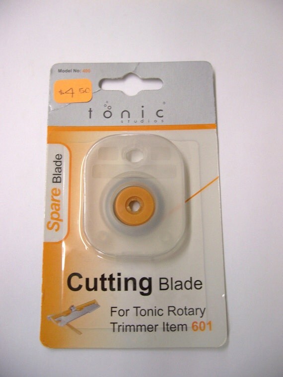 Tonic Cutting Blade for Tonic Rotary Trimmer 601 by ShesaScrapper