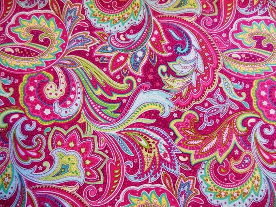 Fat Quarter Bright Pink Paisley