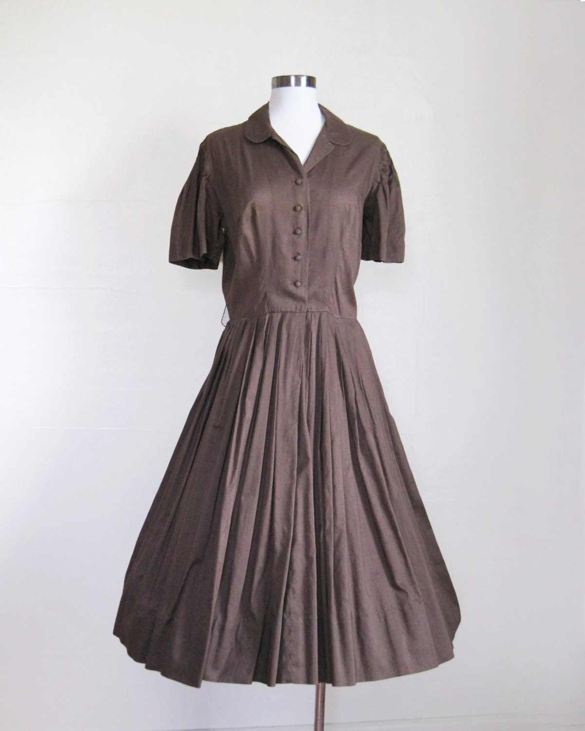 1950s Dress AMAZING SMOCKING Details