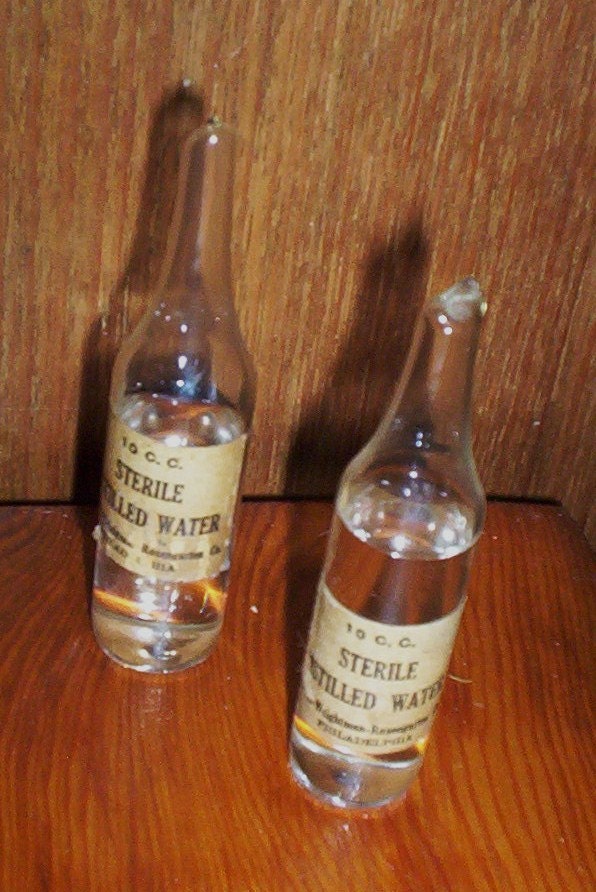 Vintage Hand Blown Glass Vials. by THEOLDGARAGE on Etsy