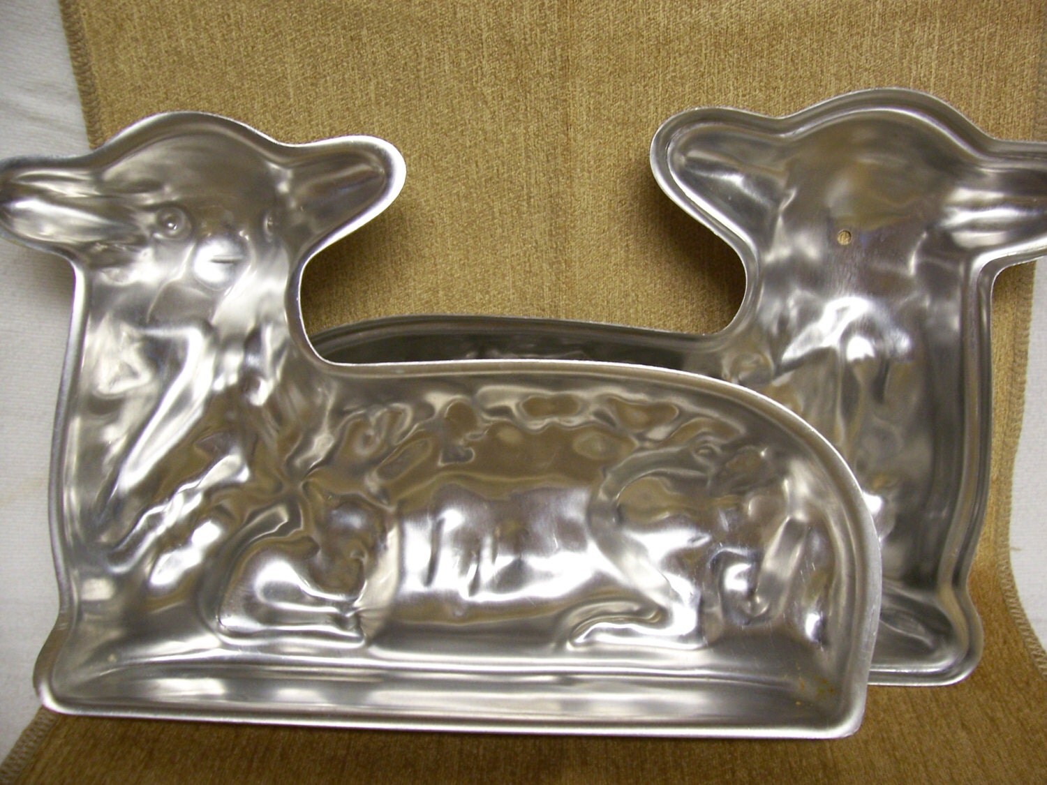 Lamb Cake Pan Decorative Dimensional Easter by FabVintageEstates