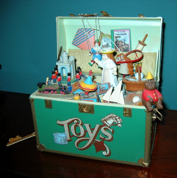 ENESCO 1986 Toy Symphony Victorian Music Toy Box