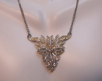 C1950 Victorian Styled Rhinestone Pendant Necklace