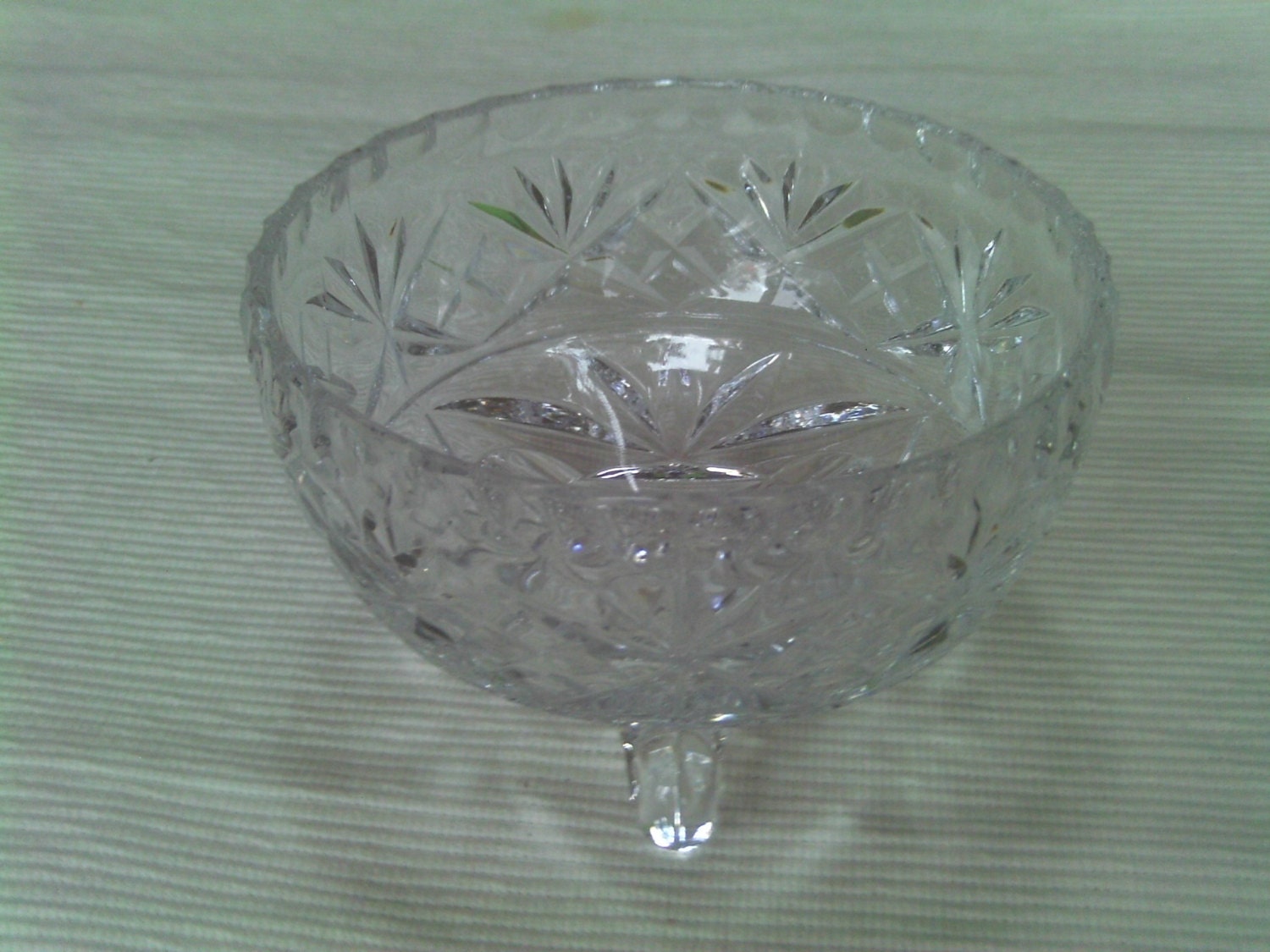 Sale Vintage 24 Lead Crystal Starburst Footed Bowl by Chersgifts