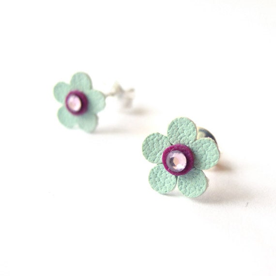 Items similar to FLOWER EARRINGS in pastel MINT on Etsy
