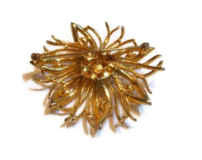Lisner floral brooch pin, pearl and clear rhinestone floral leaves brooch on gold plate, great wedding piece