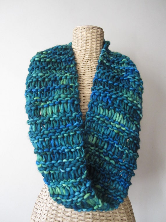 Hand Knit Ocean Waves Cowl - Hand Painted Blue Green Cowl - Merino Wool Cowl - Chunky Yarn Infinity Scarf