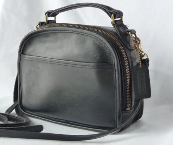 Vintage COACH Lunchbox Crossbody Handbag in Black Leather