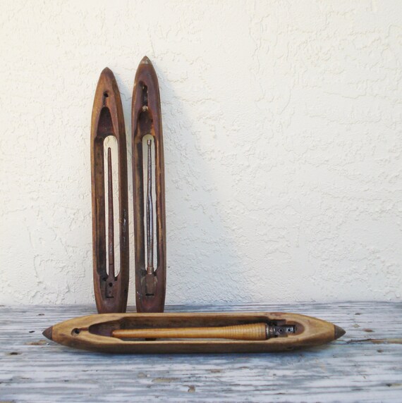 Antique Wood Weaving Shuttles / Industrial by AlegriaCollection