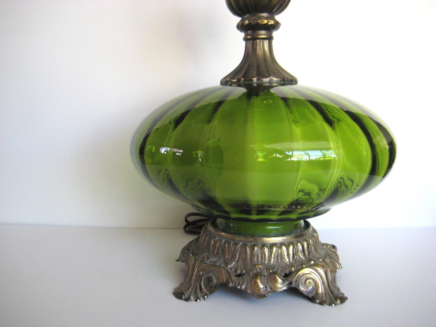 Vintage green table lamp green glass lamp hollywood regency