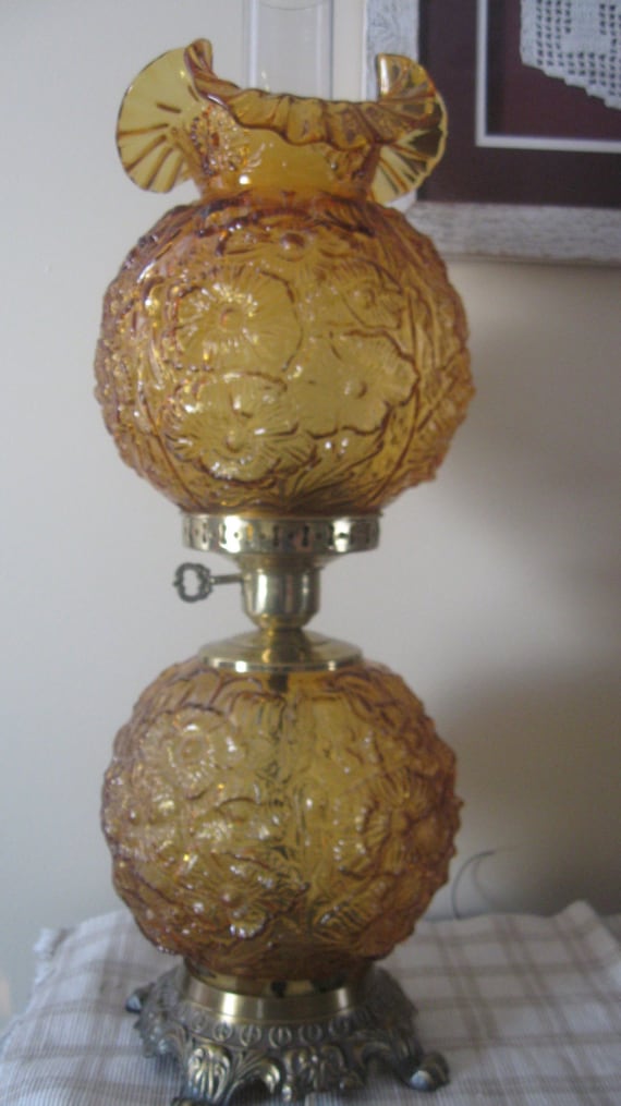 Vintage Fenton Gone with the Wind Lamp