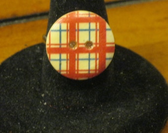 Red and Navy Blue Plaid Wooden Button Adjustable Ring