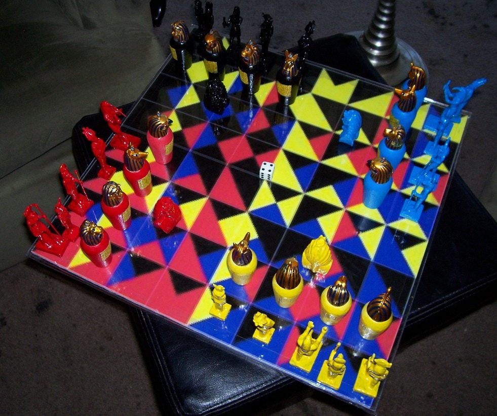 how many pieces in enochian chess