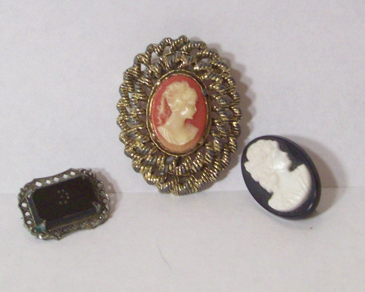 Vintage Antique Cameo brooch pin lot Gerrys ornate pendant