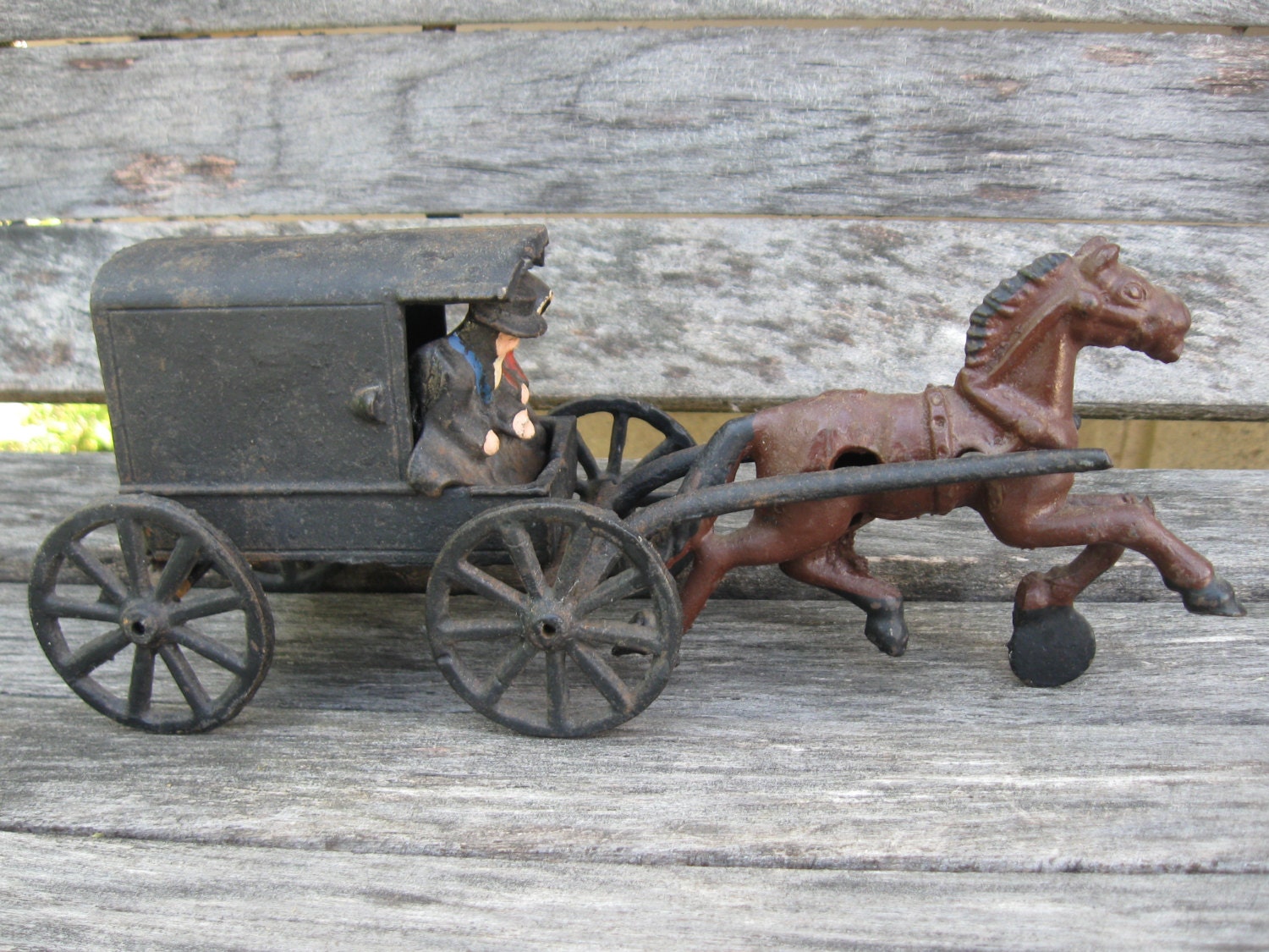 motorised horse and cart toy