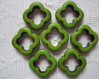 7 Lime Green Flower Howlite Turquoise Beads 20mm