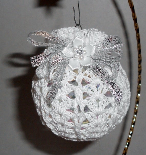 Victorian Crochet Christmas Ornament White and Silver