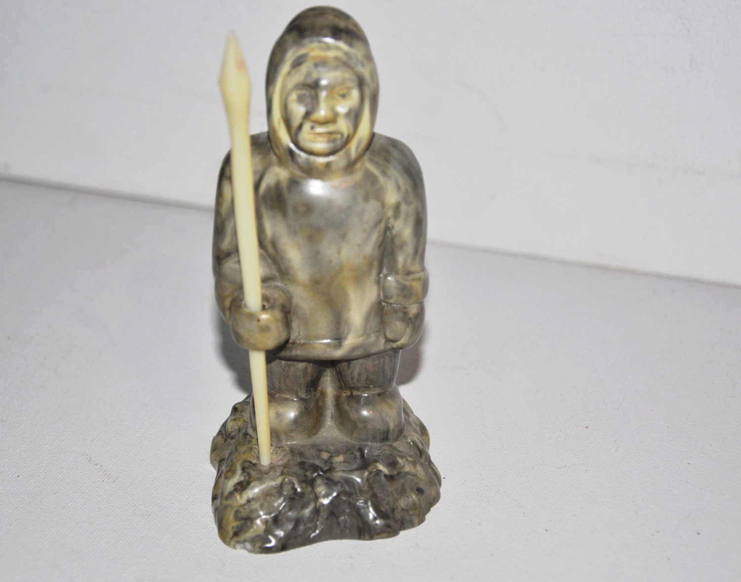 Vintage THORN Canada Inuit Eskimo Soapstone Carving