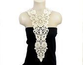 Handmade Cotton Lace necklace, Cotton Lace Collar - Woman Accessories - Cream Color -Big Necklace- Woman Applique - OOAK