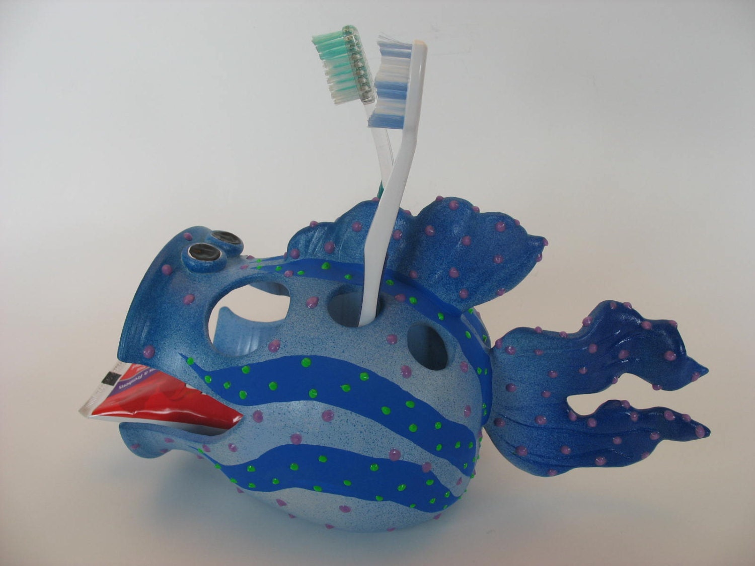Whimsical Fish Toothbrush Holder Glow in the Dark Underwater