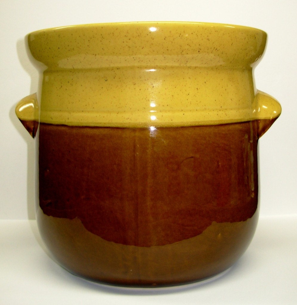 Vintage New York Pottery Large Brown Cookie by Snowyowltreasures