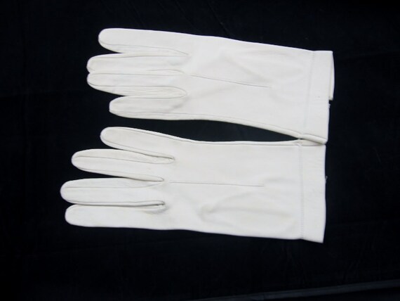 Vintage Leather Gloves Italy White New Lavabile