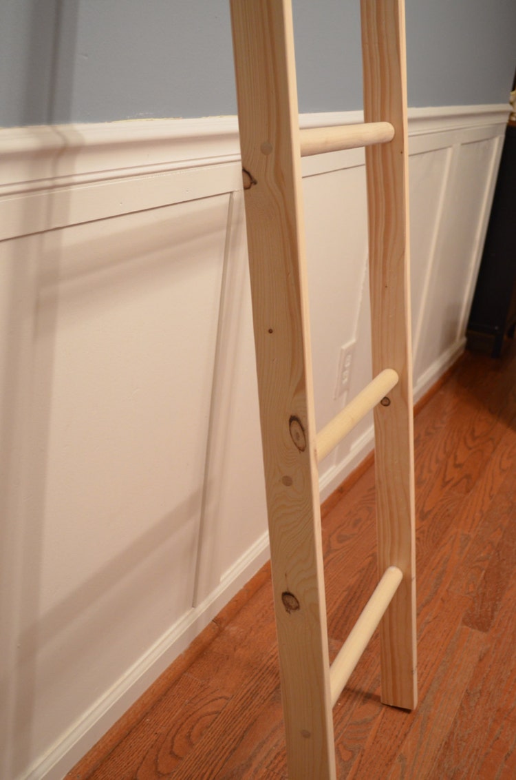 6Ft wooden ladder