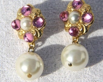 Vtg 80s Pearl Earrings with Pink Rhinestones