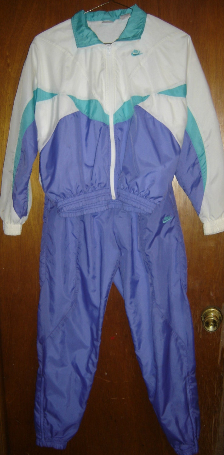 nike windbreaker jogging suits