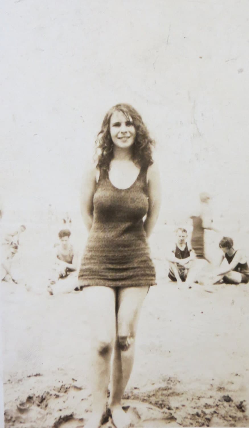 Vintage S Busty Beautiful Woman At Beach Snapshot