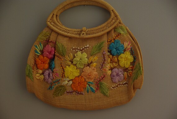 1950s raffia embroidered flower handbag