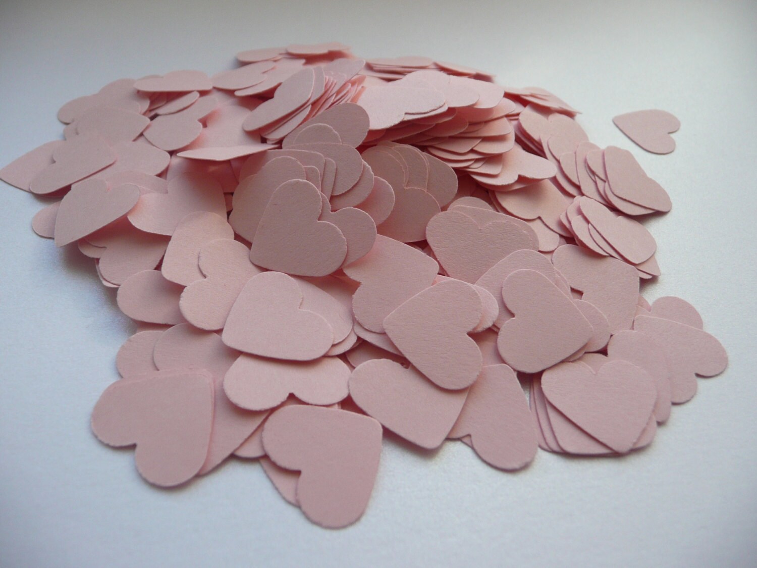 Wedding confetti hearts Pink Paper hearts die cut hearts