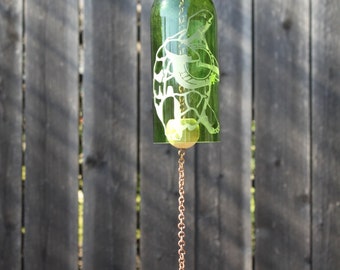 Turtle Bluegrass Wine Bottle Windchime - Glass Garden Art Rememberance Windcatcher Outdoor Wine Decor Upcycle Music Hippie Hippy Banjo Eco