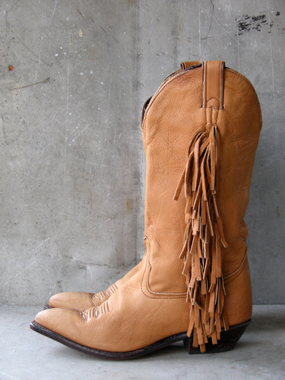 women's vintage cowboy boots