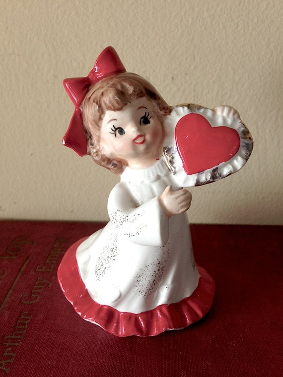 Lefton Valentine Girl Heart Figurine Vintage Porcelain 376