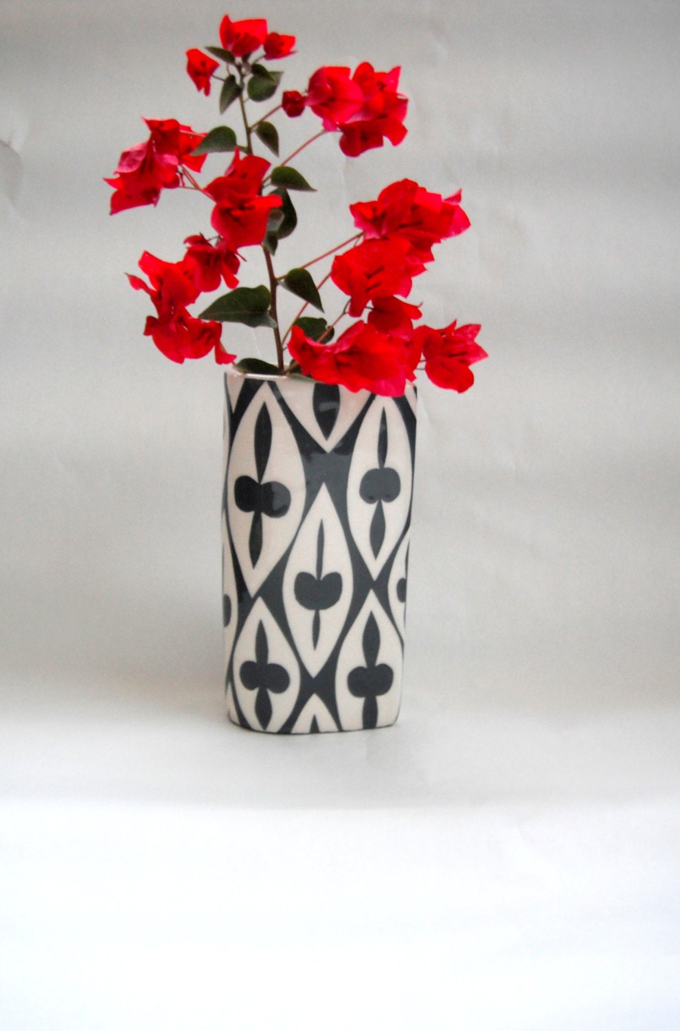 Charcoal grey Vase made to order by CeramicaBotanica on Etsy