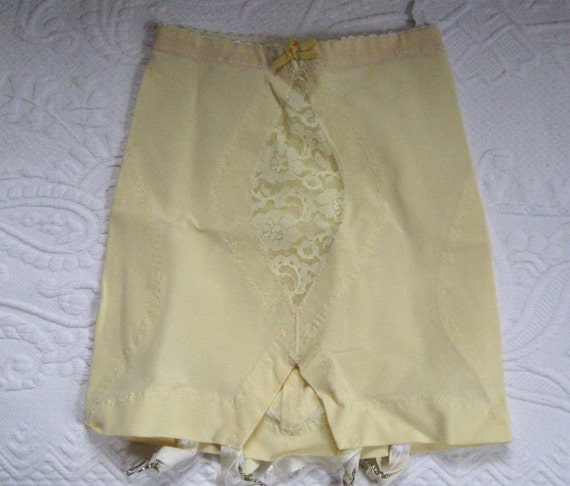 Vintage YELLOW GIRDLE by Glamorise 1960s