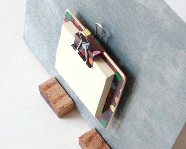 Sticky Note Holder Brown with colorful polka dots