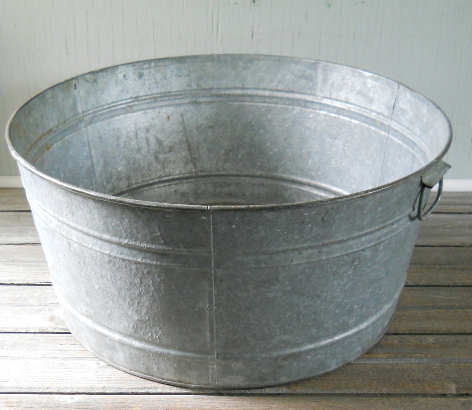 Vintage Galvanized Wash Tub Large Round