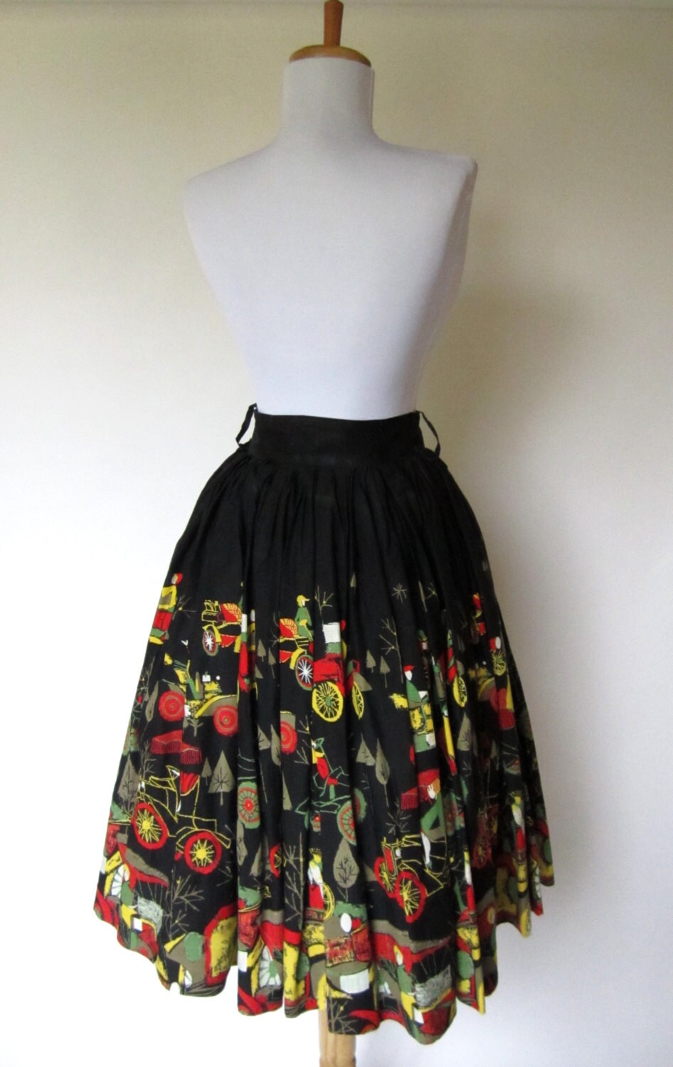 SALE Vintage 1950s Novelty Skirt // 1920s Pattern // Full