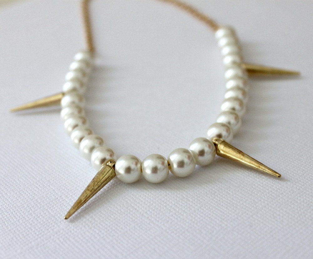 Pearl and Spike Necklace Gold Spike Necklace Beaded by michabella
