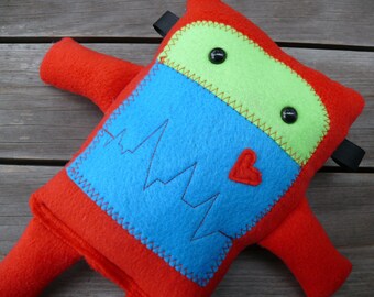 The Love Bot pdf Pattern. This is not a Finished Product. Make And Sell.