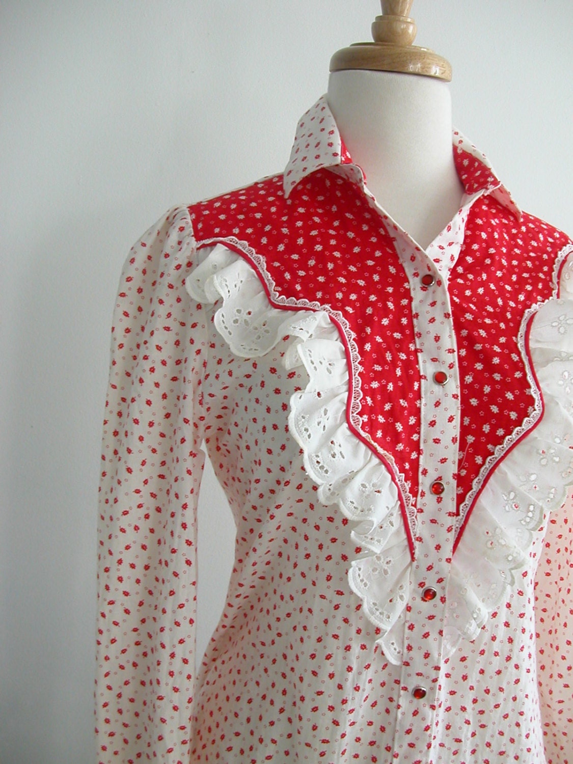 Vintage Ruffle Western Shirt / cowgirl shirt / rockabilly