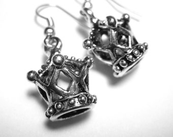 Queen of Hearts Crown Earrings - Queen Jewelry - Sterling Silver Crown Jewelry - 042