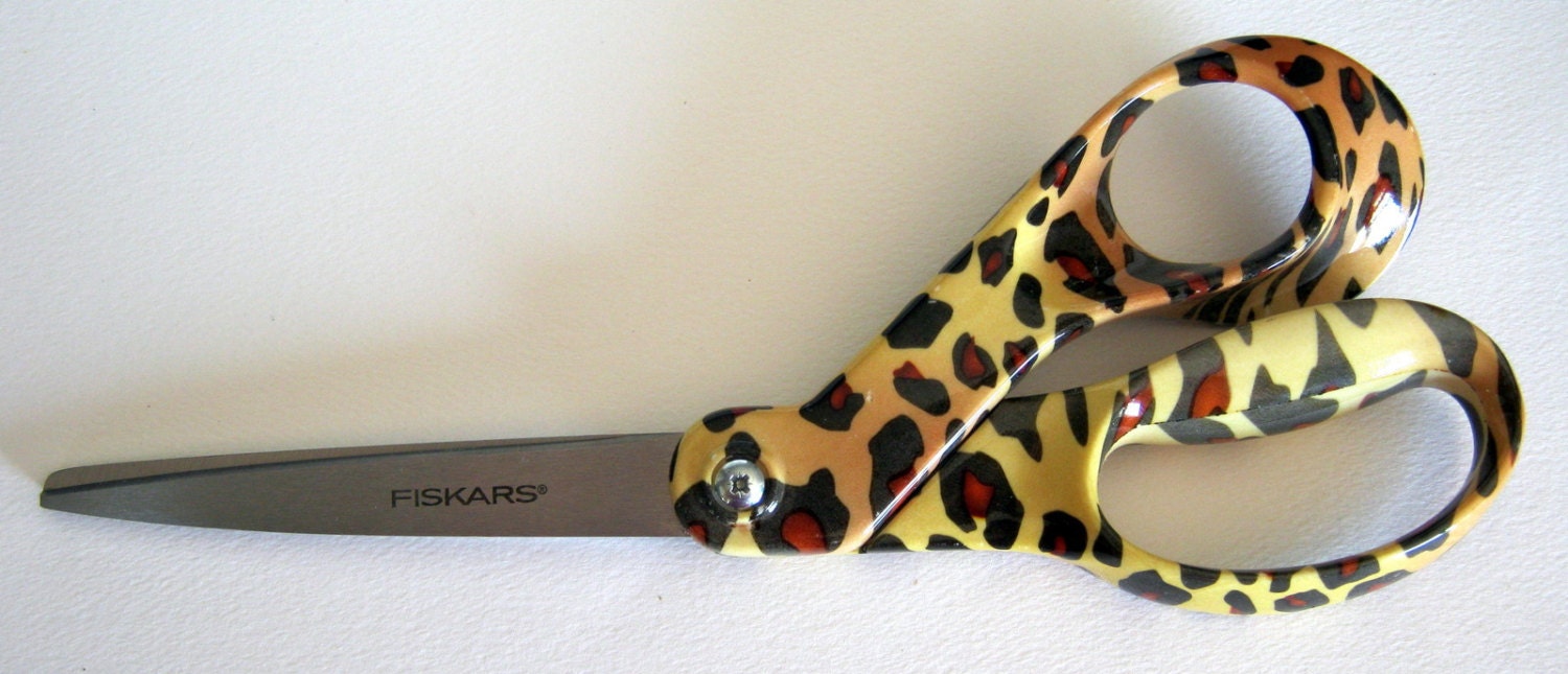 Fiskars Designer 8 Scissors With LEOPARD Handle Also