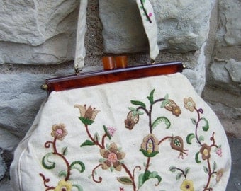 Embroidered Cloth Flower Handbag c 1960